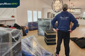 Apartment vs. House Moves: How Calgary Movers Tackle the Key Differences